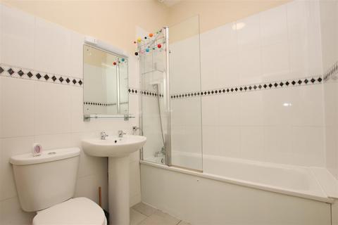 3 bedroom flat to rent, 8 Norfolk Buildings, Bath BA1