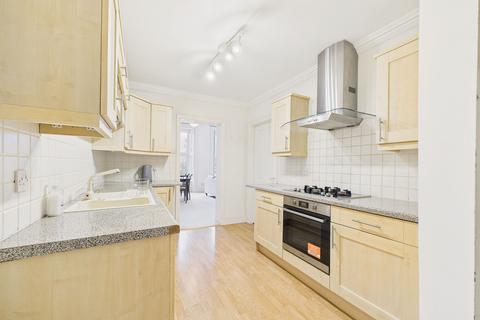 2 bedroom flat for sale, Belle Grove Terrace, Jesmond, Newcastle Upon Tyne, NE2