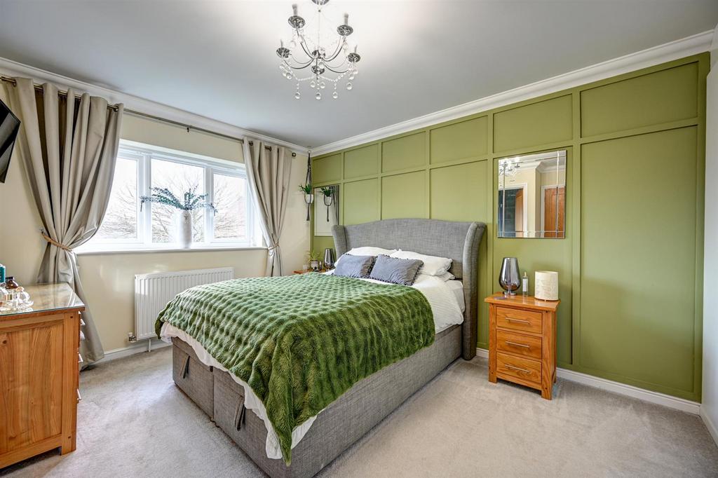 Bedroom 1.jpg