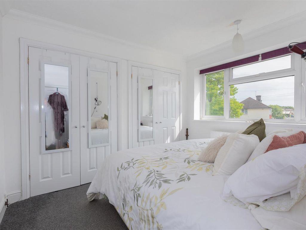 52 Abbotts-New Bedroom 1.jpg