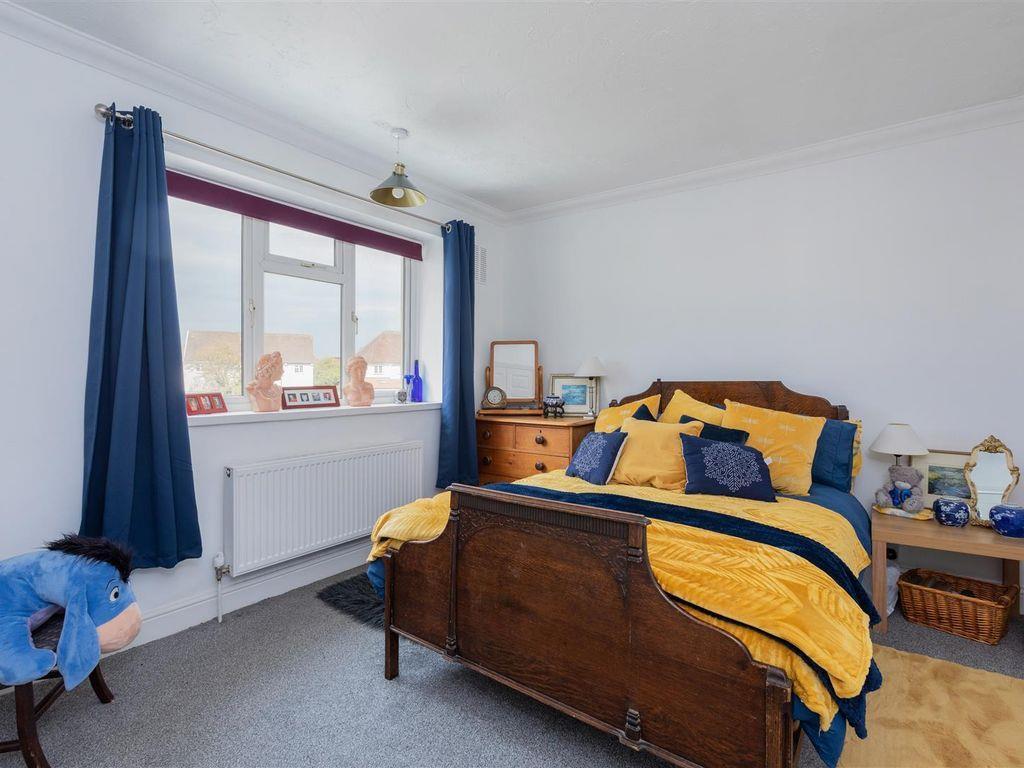 52 Abbotts-New Bedroom 2.jpg
