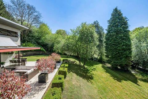 undefined, Henley-On-Thames RG9