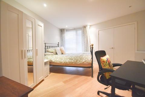 2 bedroom apartment to rent, The Heart, Walton-on-Thames, KT12