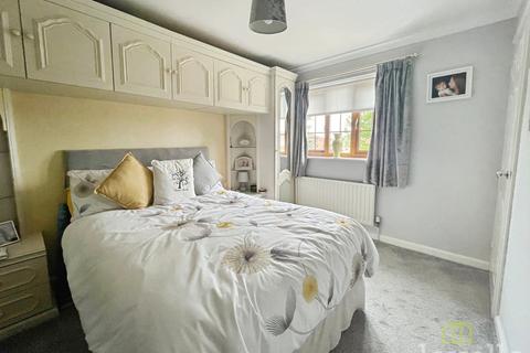2 bedroom semi-detached house for sale, Swallow Close, Gainsborough DN21