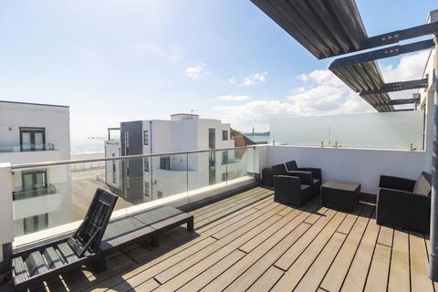 3 bedroom terraced house for sale, La Grande Route De La Cote, St. Clement, JE2