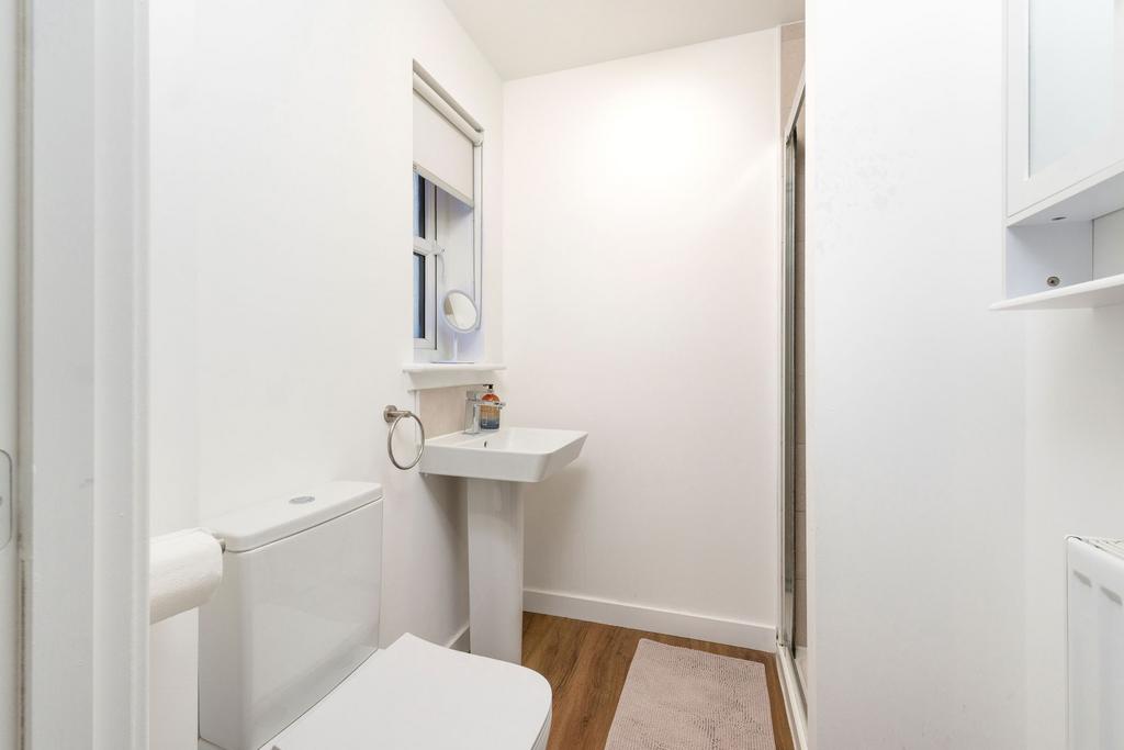Master Bedroom with En-Suite