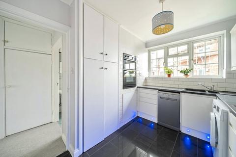 3 bedroom apartment to rent, New Inn Lane, Guildford GU4