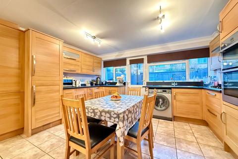 4 bedroom terraced house for sale, Millfield, Sittingbourne ME10