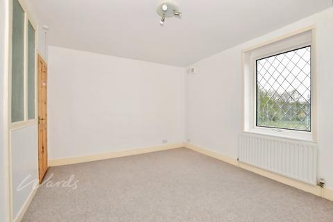 2 bedroom maisonette to rent, Mill Road Gillingham ME7