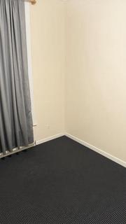 2 bedroom apartment to rent, Montford Avenue, Glasgow G44