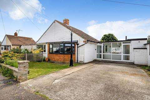 2 bedroom bungalow to rent, Elizabeth Avenue, PO21
