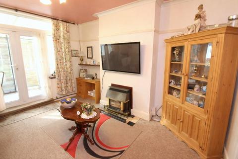 3 bedroom semi-detached house for sale, Park Street, Luton, LU1