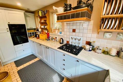 3 bedroom character property for sale, Upper Dormington, Hereford