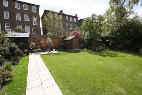 2 bedroom flat to rent, Brondesbury Road, Queens Park