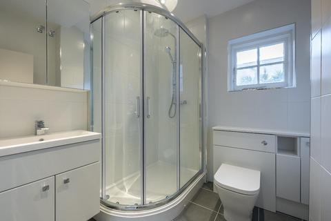 2 bedroom apartment to rent, HANOVER GARDENS, SE11