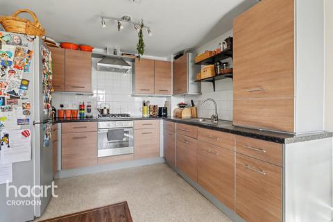 2 bedroom flat for sale, London Road, Croydon
