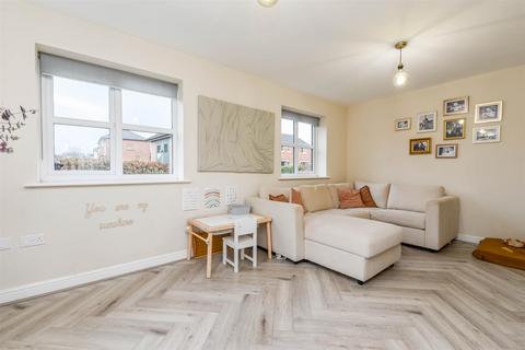 3 bedroom semi-detached house for sale, Grasmere Avenue, Farington, Leyland