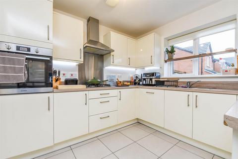 3 bedroom semi-detached house for sale, Grasmere Avenue, Farington, Leyland