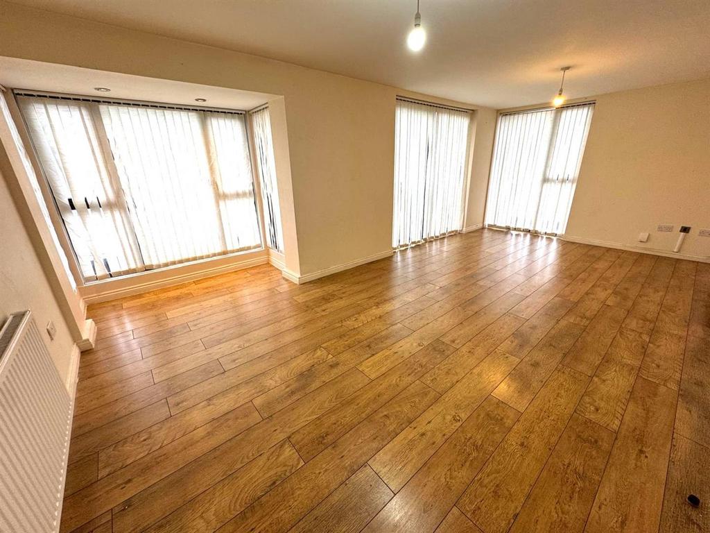 LOUNGE 2.jpeg
