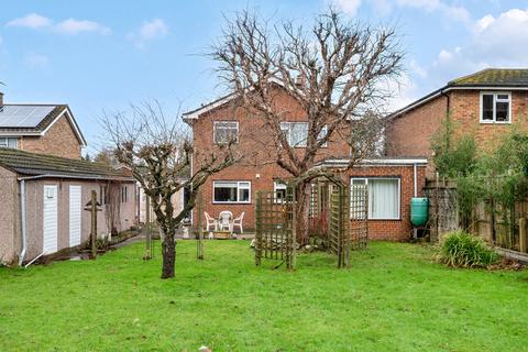 3 bedroom detached house for sale, Harecroft, Fetcham, KT22