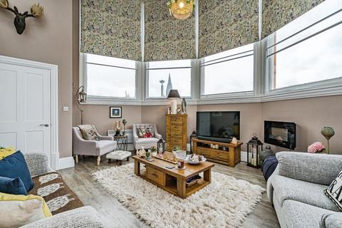 2 bedroom flat for sale, Hagley Road, Stourbridge, DY8
