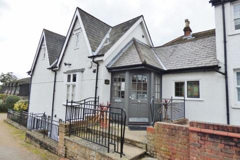 1 bedroom flat to rent, LEATHERHEAD