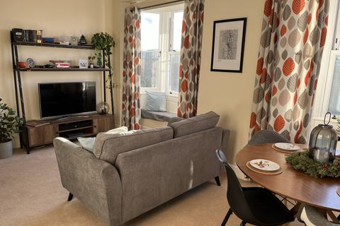 1 bedroom flat to rent, LEATHERHEAD
