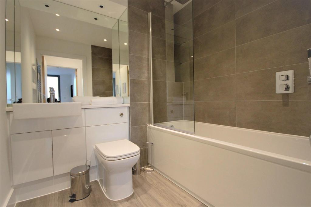 Main Bathroom
