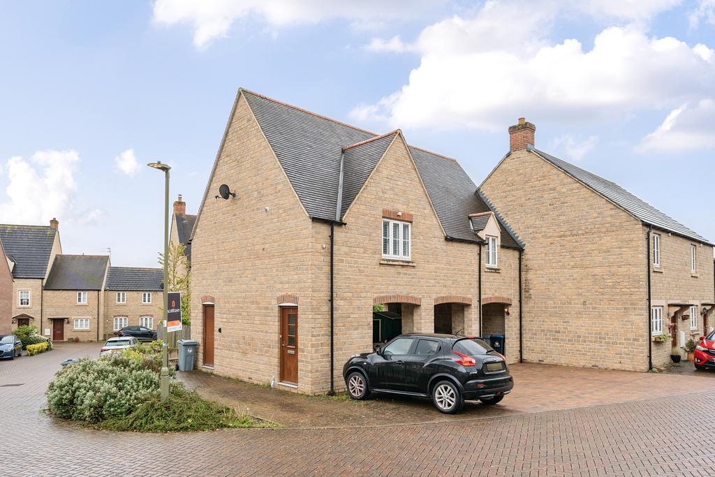Coach house