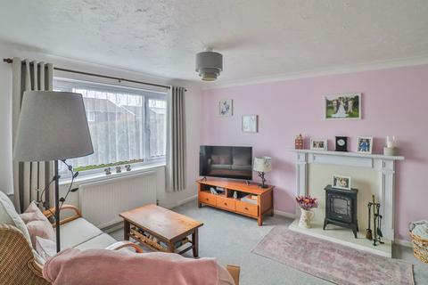 3 bedroom semi-detached house for sale, Woodthorpe Road, Hadleigh, IP7