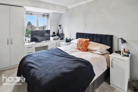 1 bedroom flat for sale, Beehive Lane, Redbridge
