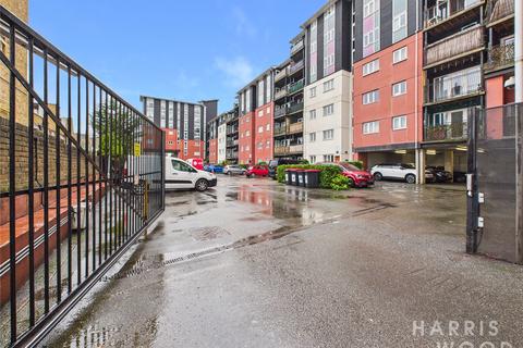 3 bedroom apartment to rent, Lower Southend Road, Wickford, Essex, SS11