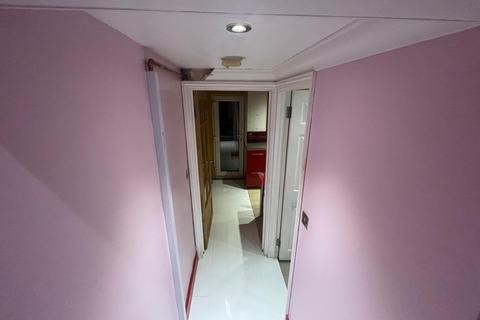 Terraced house to rent, Dalkeith Road, Ilford, Essex, IG1