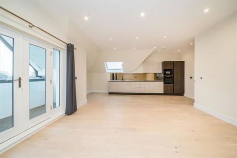 2 bedroom flat for sale, Oak Hill Road, Surbiton KT6