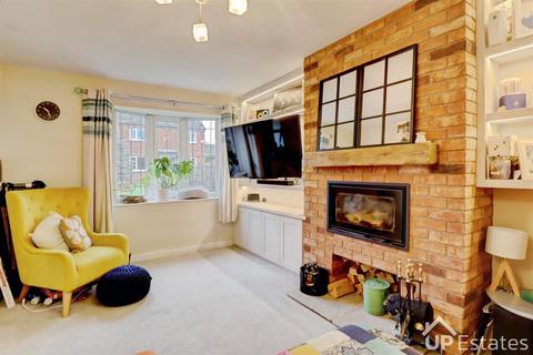 undefined, Glovers Close, Atherstone