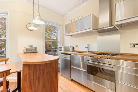 2 bedroom flat for sale, Crondace Road, Parsons Green, London