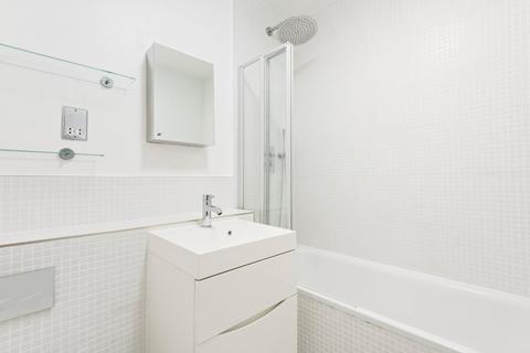 2 bedroom flat for sale, Crondace Road, Parsons Green, London