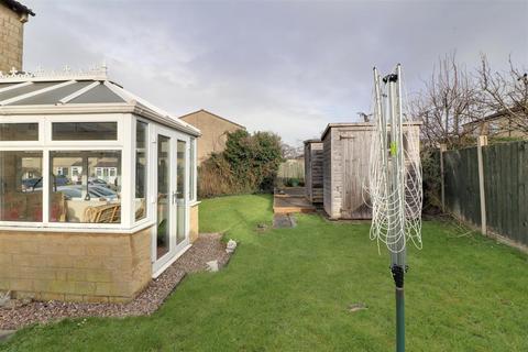3 bedroom semi-detached house for sale, Chaffinch Court, Stonehouse