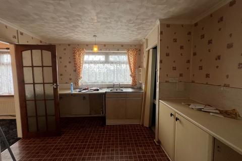 3 bedroom end of terrace house for sale, 28 Hyndley Road, Bolsover, Chesterfield, S44 6RT