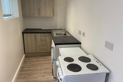 1 bedroom flat to rent, Middleton Road,  Oldham, OL2