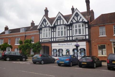 2 bedroom apartment to rent, 118 High Street, Hook RG29
