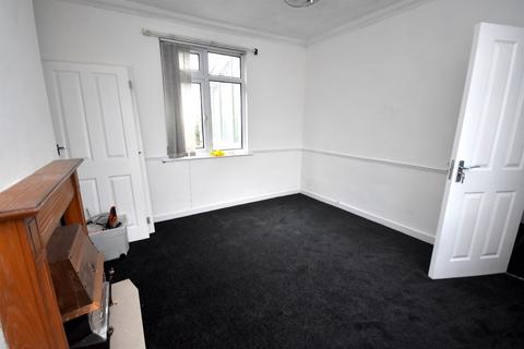 3 bedroom detached house to rent, Lucknow Road, Willenhall