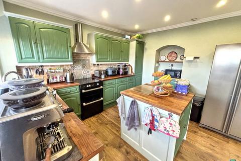 3 bedroom semi-detached house for sale, Brunton Lane, Brunton Bridge, Newcastle upon Tyne, Tyne and Wear, NE13 7AL