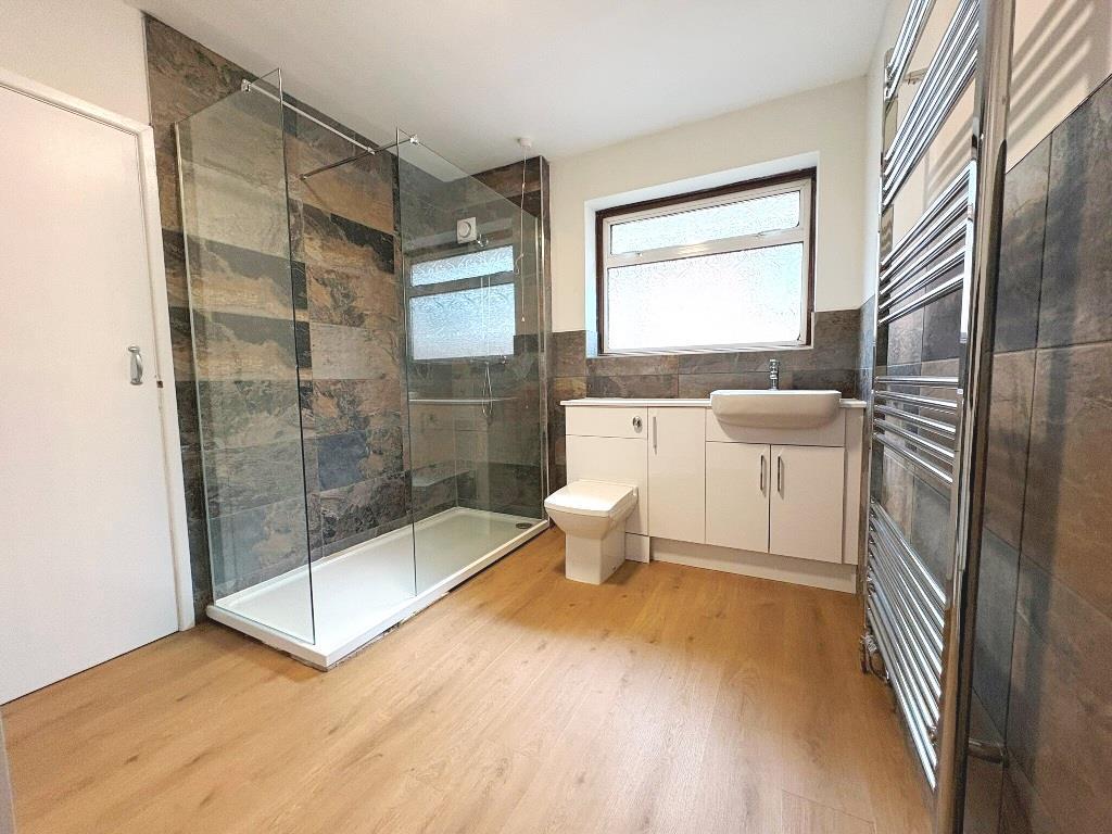 Shower Room.JPEG