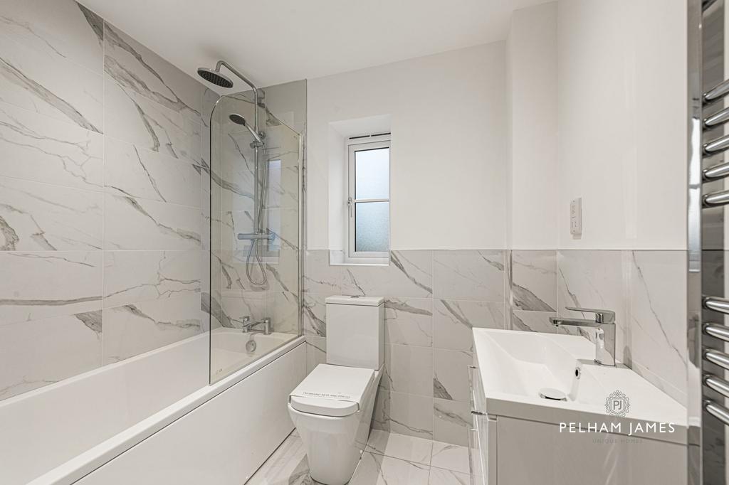Bathroom, Millfield House, Corby Glen