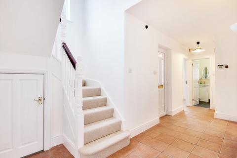 3 bedroom detached house to rent, The Street, Cobham DA12