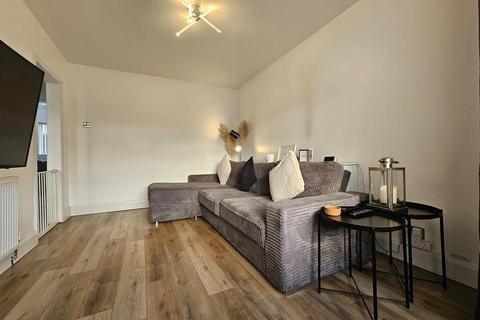 3 bedroom semi-detached house for sale, Wichnor Road, Solihull