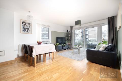 2 bedroom apartment to rent - Zodiac Close, Edgware, HA8