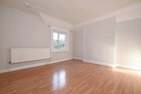 1 bedroom apartment to rent, St. Julians Farm Road London SE27
