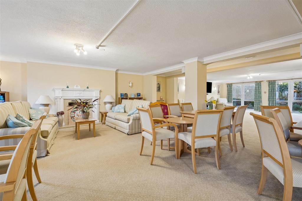 Homecross House, W4 - FOR SALE